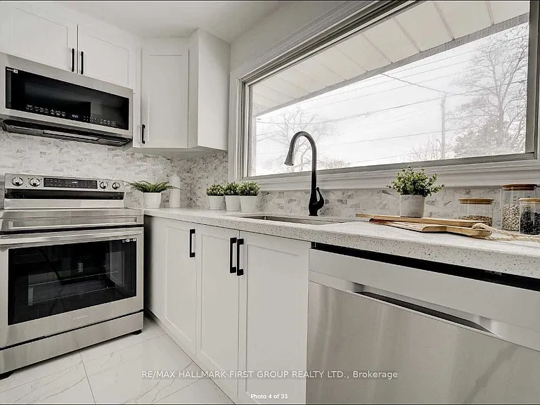 167 Harmony Rd N — Photo 4