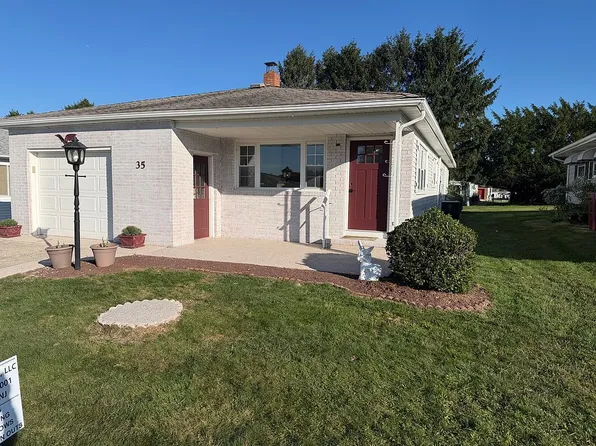 35 Puerto Vallarta St, Toms River, NJ 08757