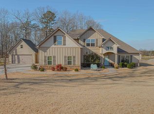 162 Rock House Rdg, Senoia, GA 30276