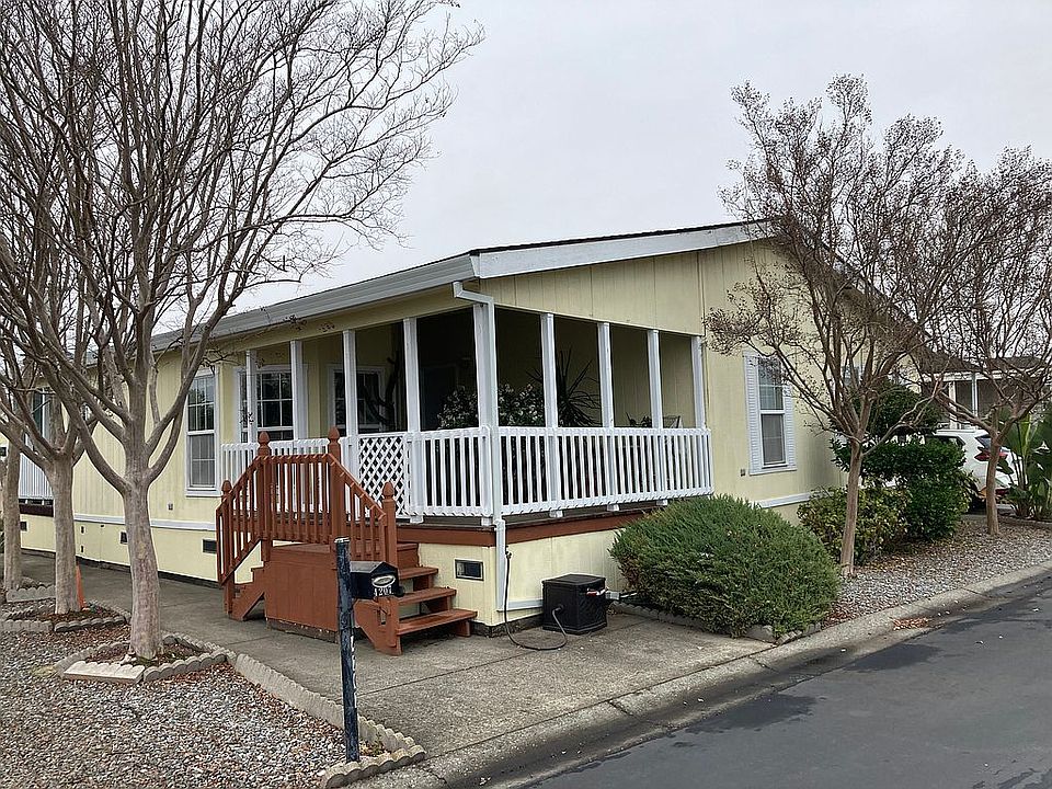 Triple wide and front porch 