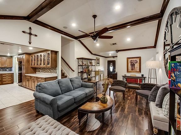 5th image of 6708 Olivewood Dr