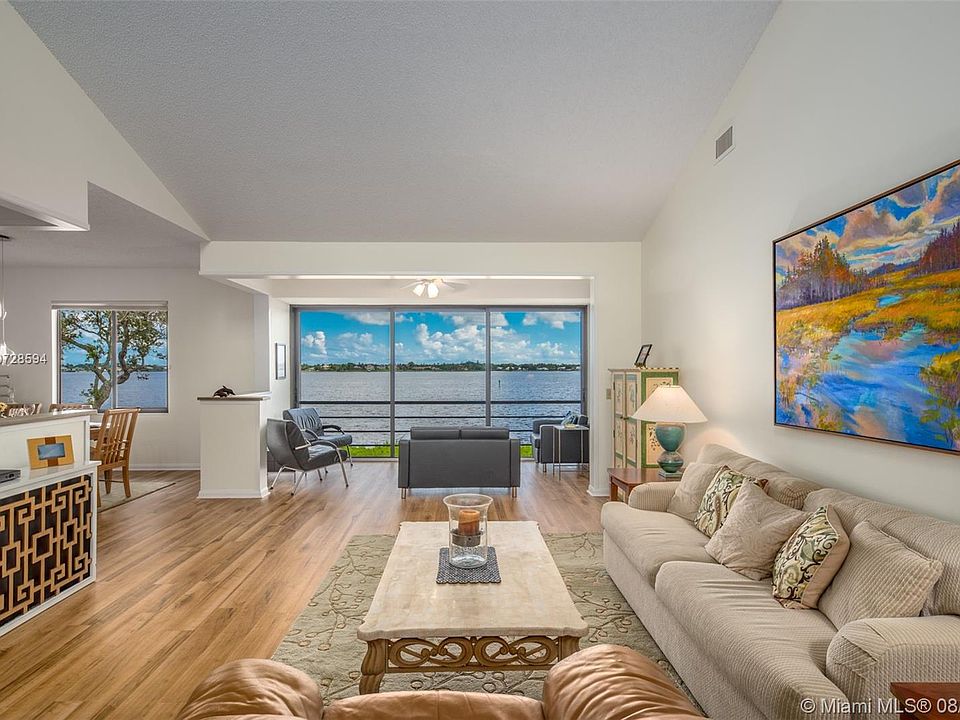 1st image of 2544 NW Seagrass Dr #36