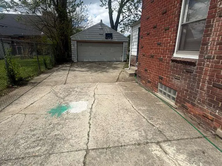 16137 Prevost St — Photo 20