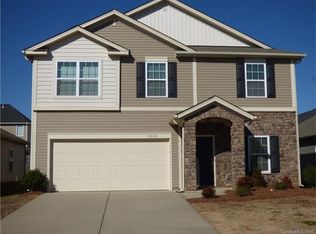 2020 Blue Iris Dr, Matthews, NC 28104