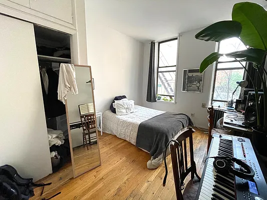 Rented by Best Apartments North Inc | media 23
