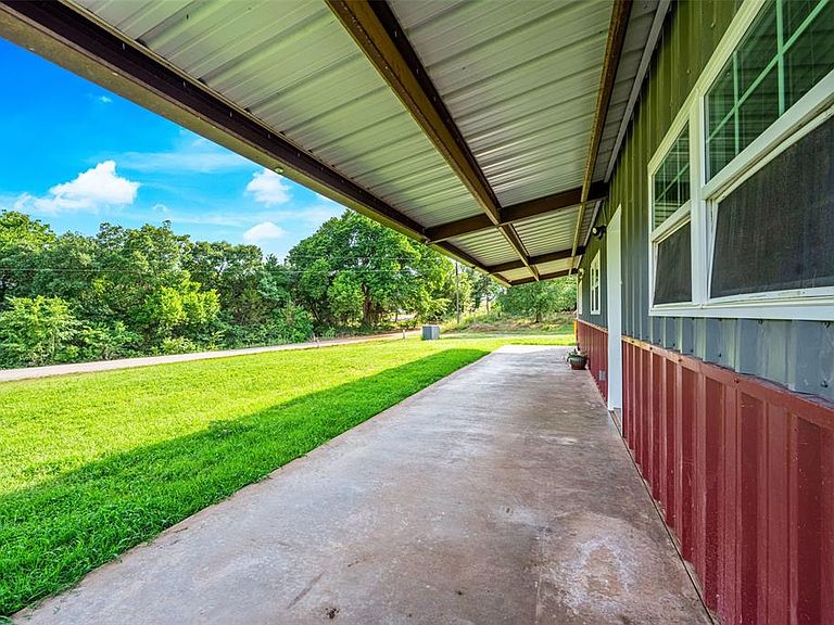 Listing photo 5