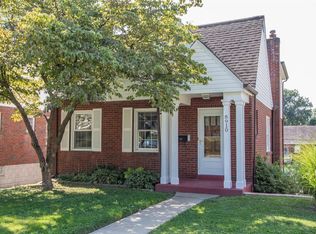 8910 Apache Ln, Saint Louis, MO