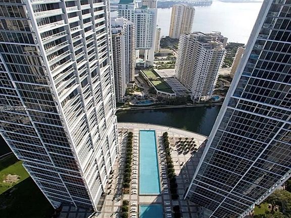 5th image of 475 Brickell Ave APT 1512
