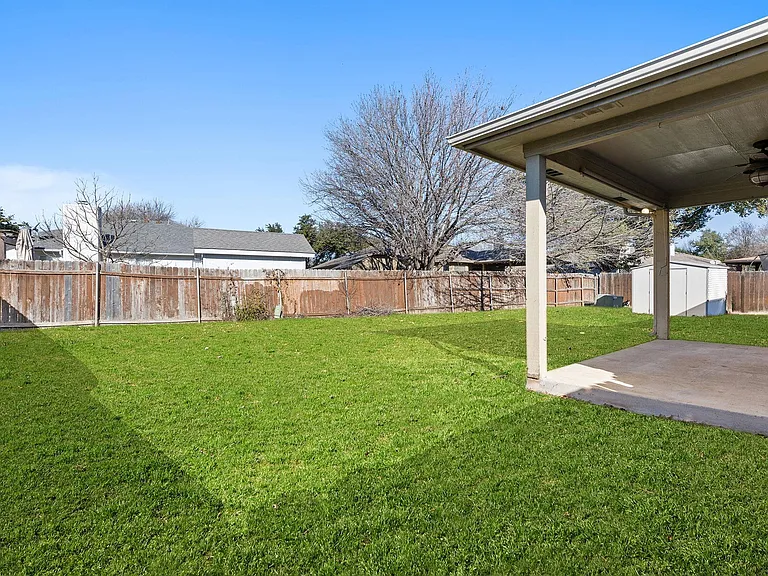 3812 Eagles Nest St — Photo 13