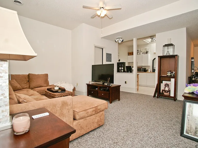 704 N 3rd St #3 — Photo 1