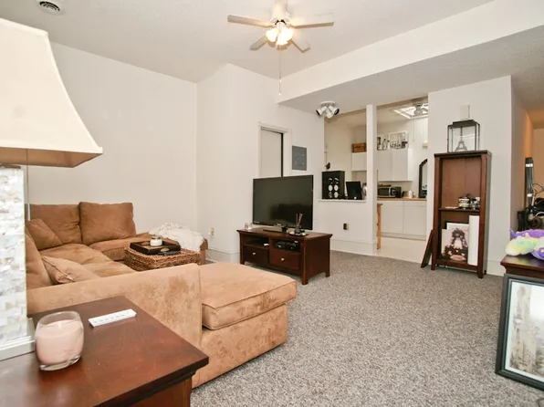 704 N 3rd St, Nicollet, MN