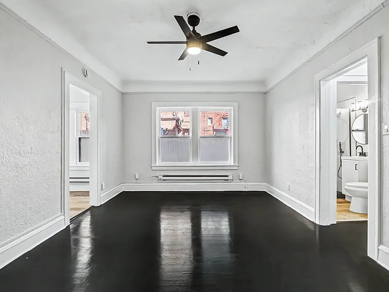 2373 Euclid Heights Blvd #106 — Photo 4