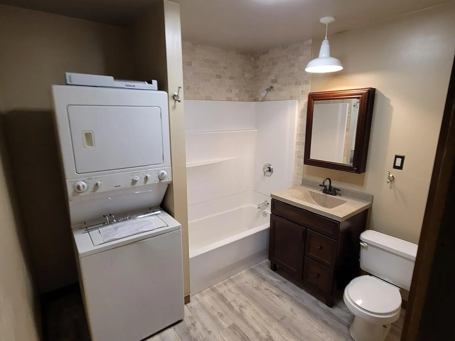 839 S 3rd St — Photo 3