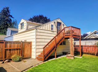 519 5th Ave SW #B, Puyallup, WA 98371