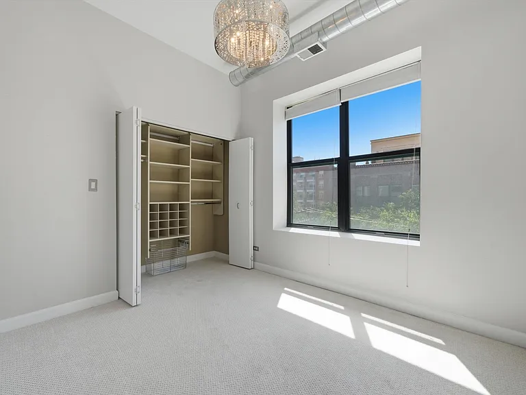920 W Madison St #B4 — Photo 28