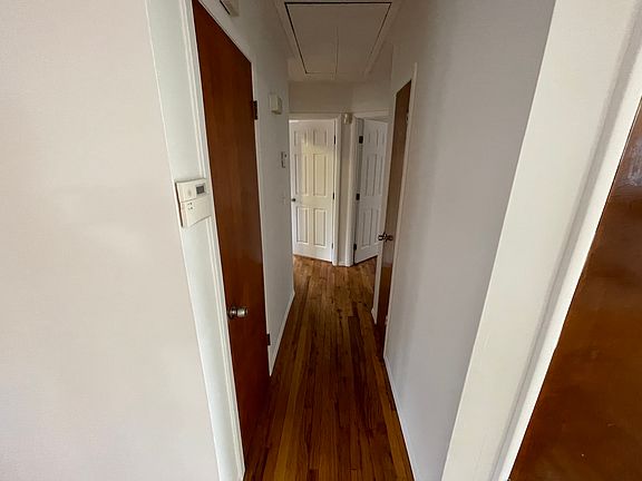 5th image of 30 Evergreen Ave