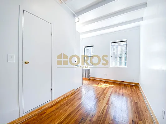 Rented by City Connections Realty | media 9