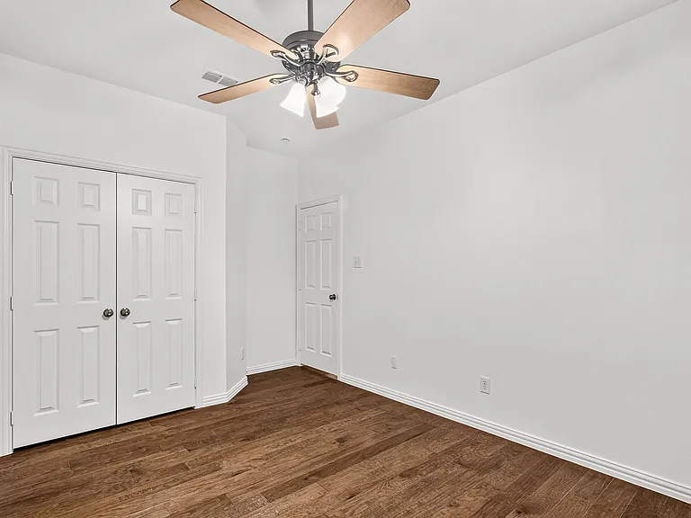 1711 Grand Canyon Way — Photo 25