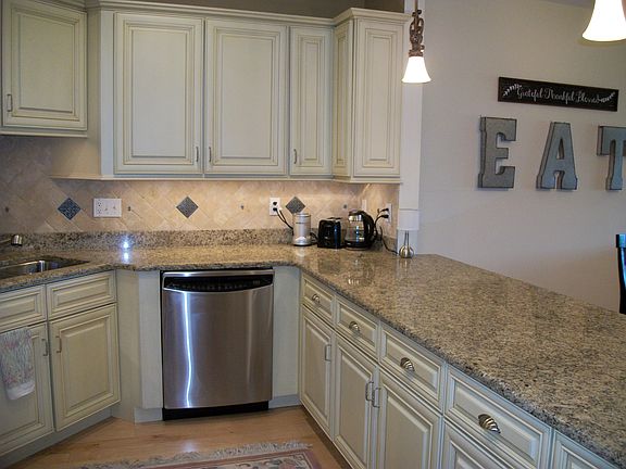 3rd image of 60 Maple St APT 30