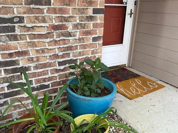 1400 E Bayou Pkwy APT 4B, Lafayette, LA 70508