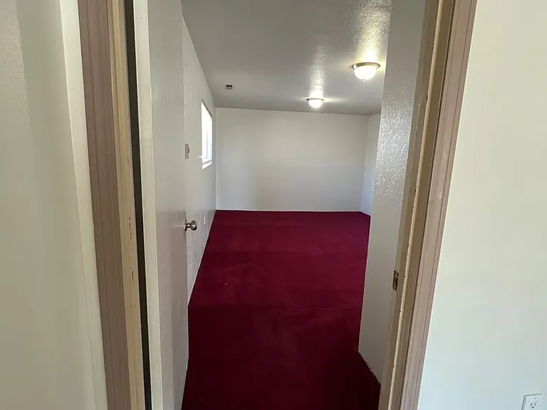 120 N 55th Ave — Photo 13