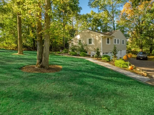 83 Beverly Rd, Fairfield Twp., NJ 07004