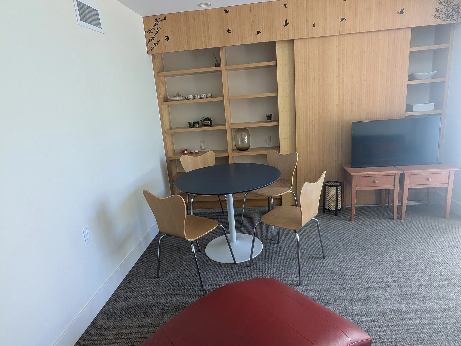 1 bed, 650 sqft, $2,400 — Photo 1