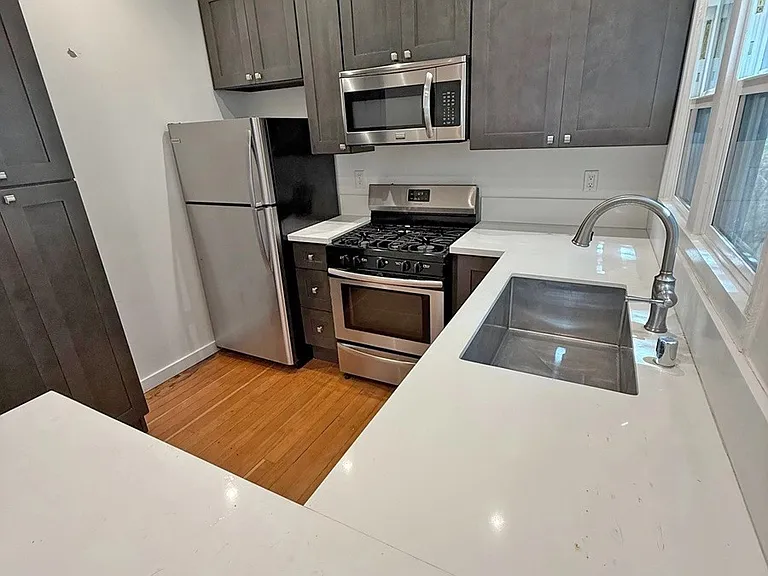 1303 S Cloverdale Ave #3 — Photo 9