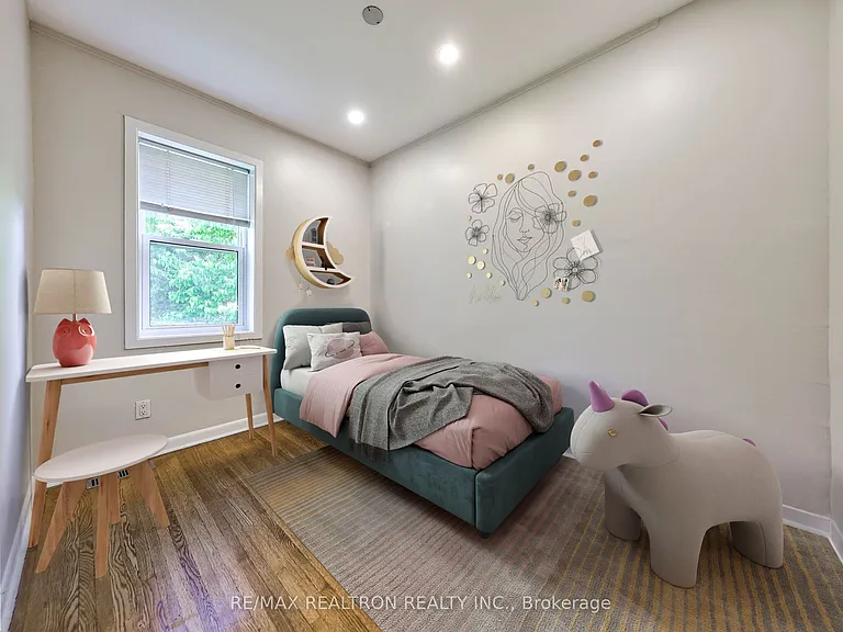 69 Harlandale Ave — Photo 17