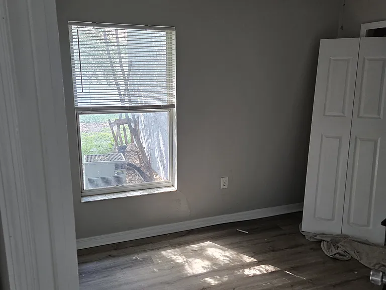 104 Wildwood Ave — Photo 8