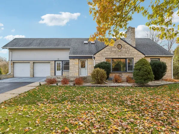 17303 W Greenfield Ave, New Berlin, WI 53146