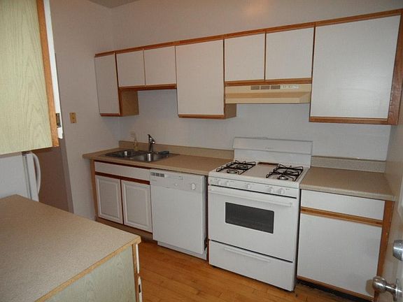 4th image of 1525 W Farwell Ave APT 3A