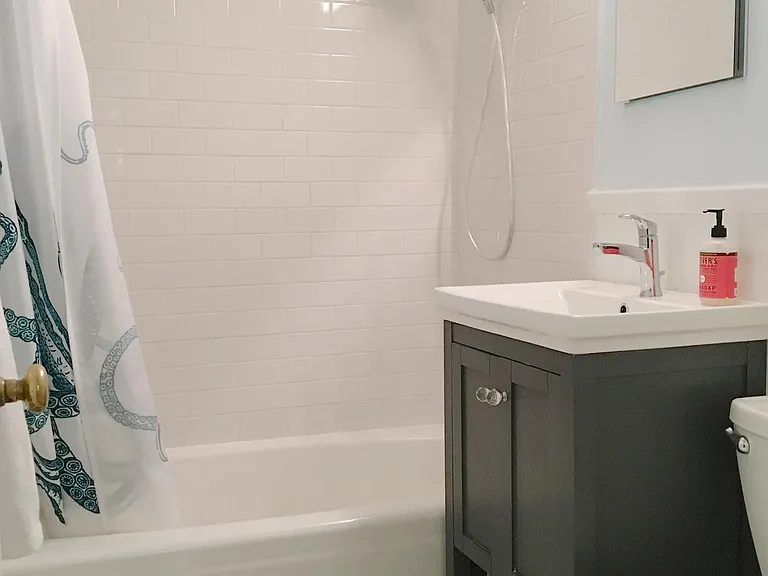 3 Brimmer St #2 — Photo 4