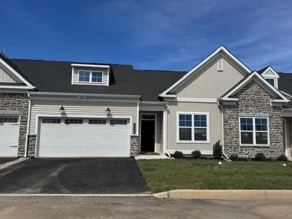 3008 N Cider Dr, Whitehall, PA 18052