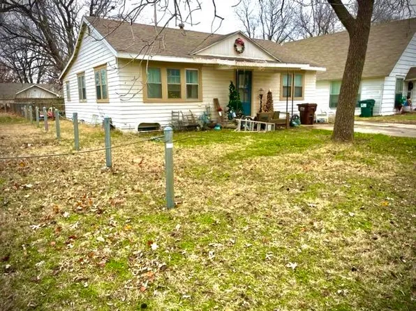 1845 S Madison Ave, Wichita, KS 67211
