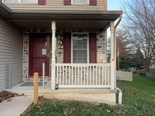 104 Kentshire Dr, Lancaster, PA 17603