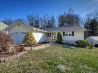 889 Fraley Ave, Duffield, VA 24244