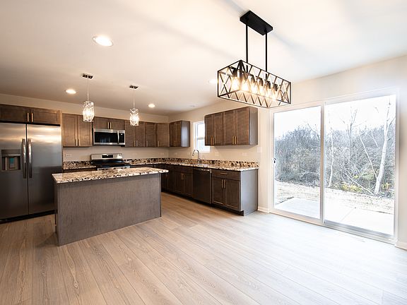 3rd image of 4942 W Ribbon Dr