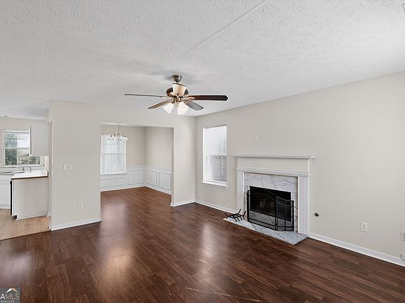 5th image of 3921 Kenner Dr SW