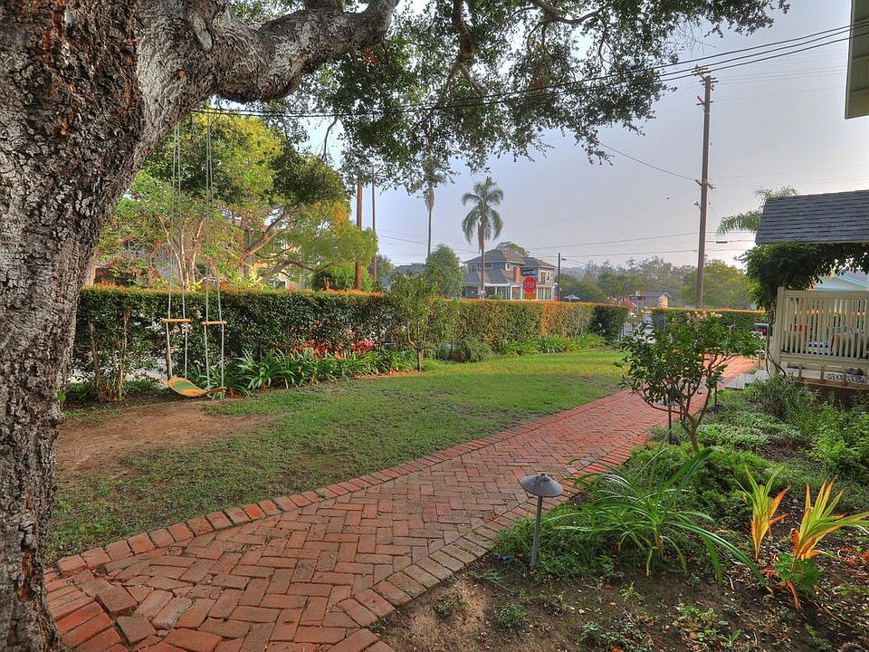 Tenant walkway to front door with large outside space. Also grass and private yard on side of unit as well.