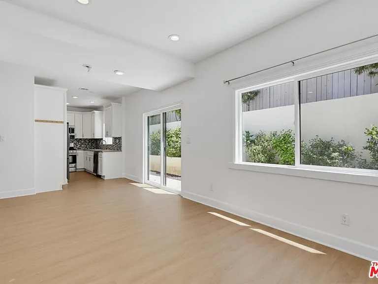 3528 Mesquite St — Photo 10