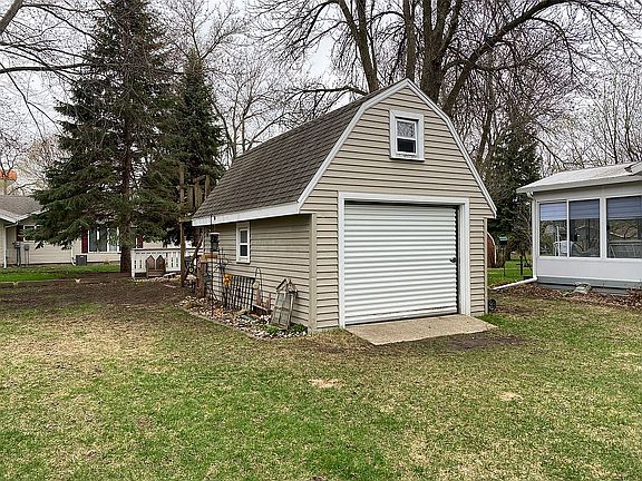 Outdoor shed