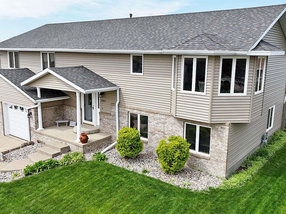 1st image of 3819 Brentwood Dr