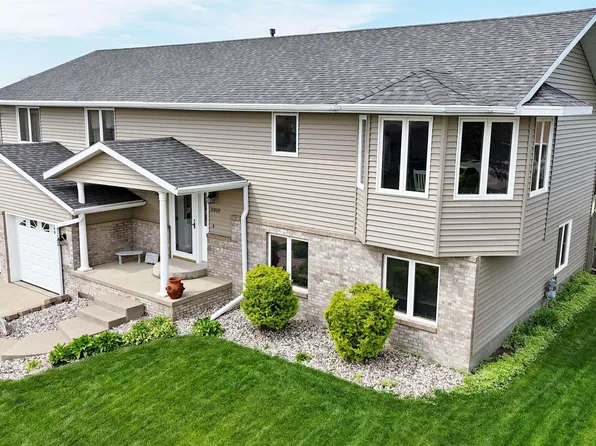 3819 Brentwood Dr, South Sioux City, NE 68776