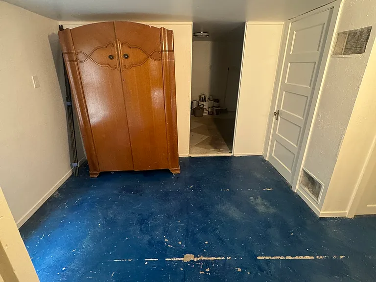 411 Brown St — Photo 10