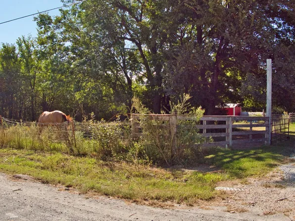 58785 E 220th Rd, Fairland, OK 74343