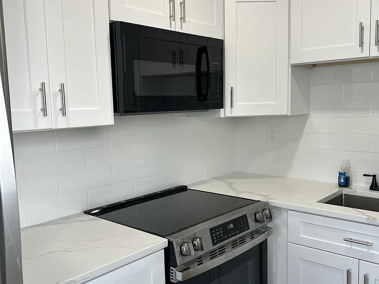 1980 Sunset Ave #12 — Photo 3