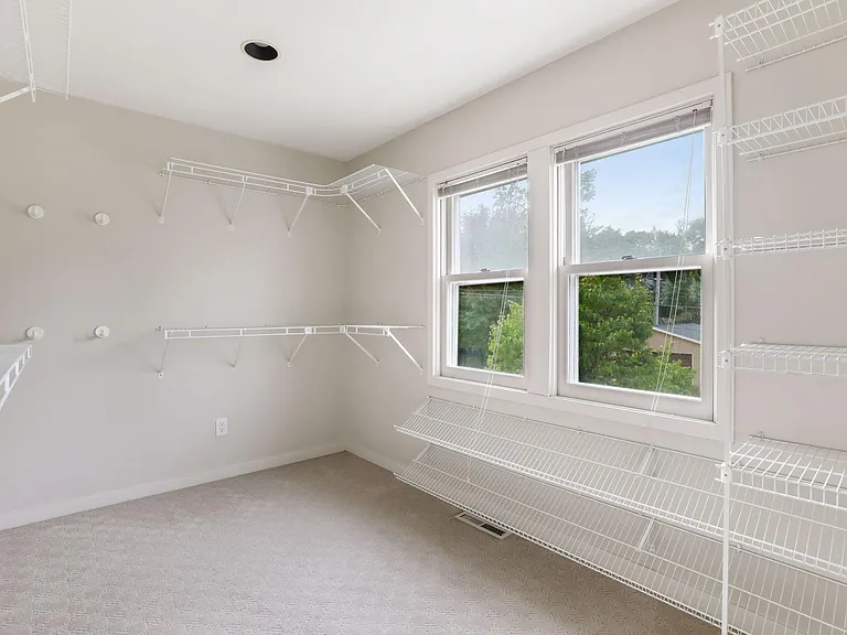 3721 Upton Ave S — Photo 11