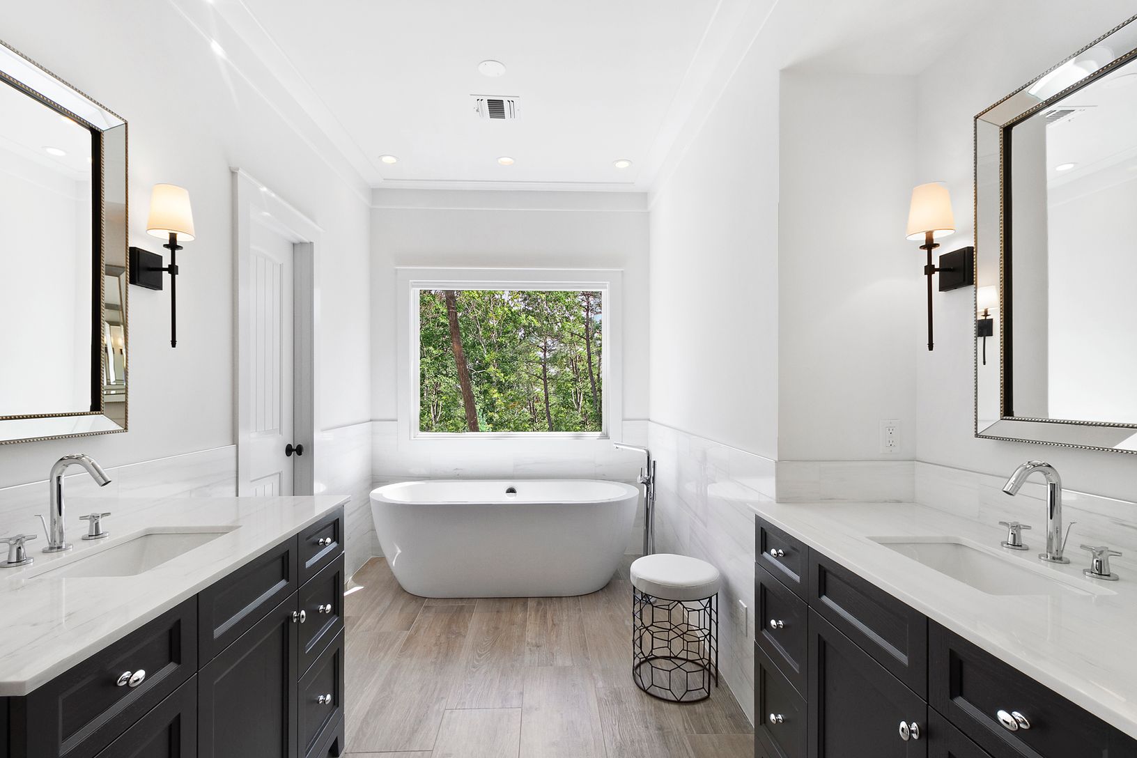  master ensuite bathroom