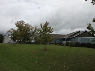 42304 Woodview Rd, Freeport, MN 56331